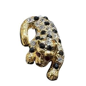 80s VTG Leopard Huggie Earrings Egyptian Revival Post Style 1" Red Cabochon Eyes